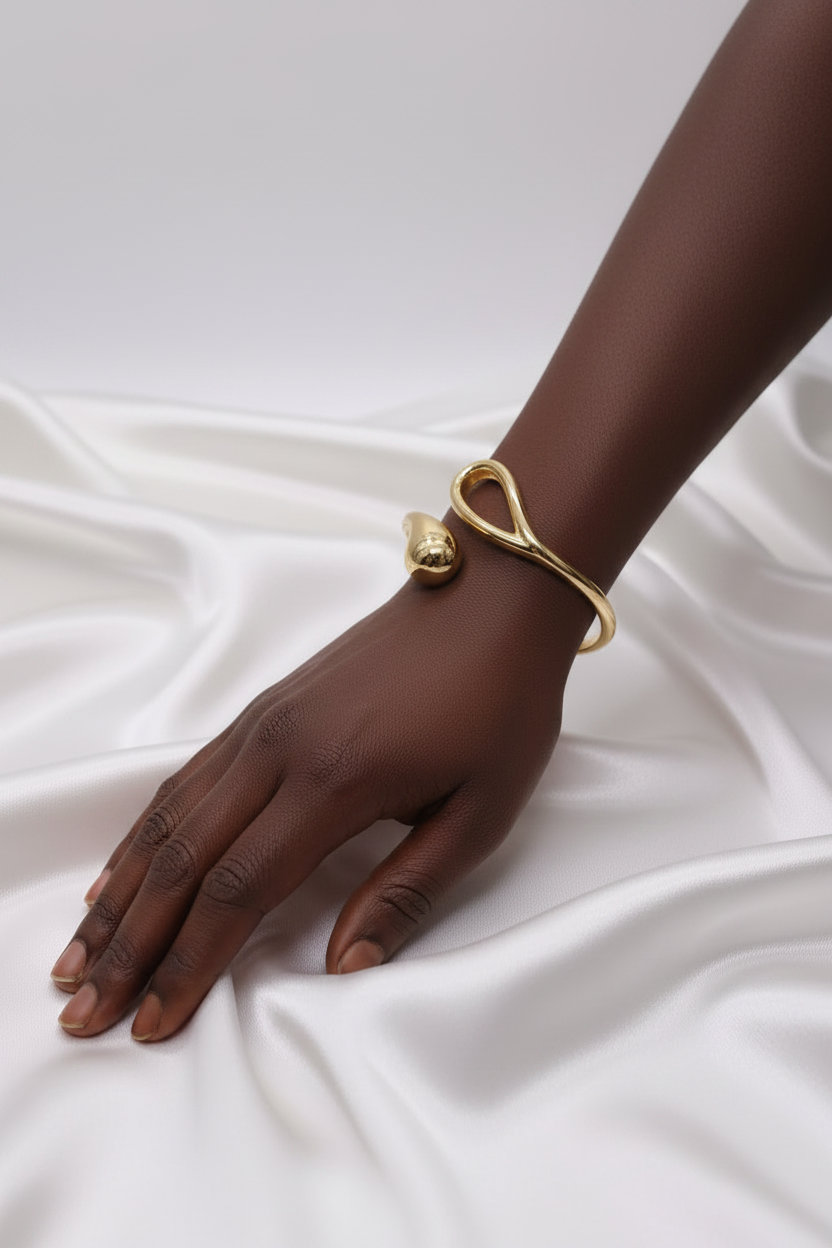 Sculpted Teardrop Bracelet