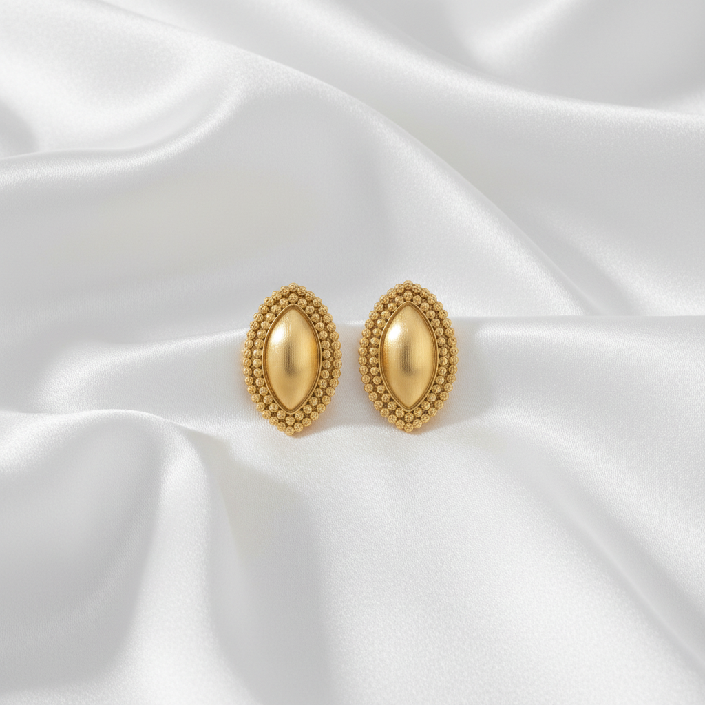 Vintage Oval Frame Earring