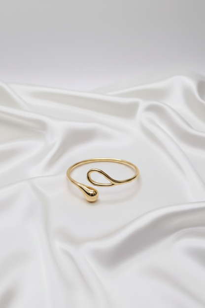 Sculpted Teardrop Bracelet